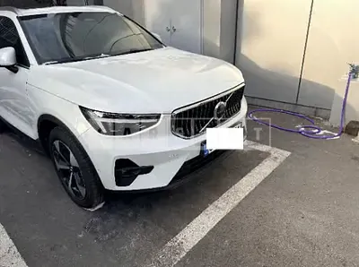 Photo 1 of 16: 2025 Volvo XC40 B4 AWD, VIN YV1XZK922S2558003 — Korean insurance auction