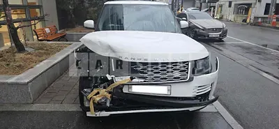Photo 1 of 15: 2019 Land Rover Range Rover SD V8, VIN SALGA2BJ6KA523039 — Korean insurance auction