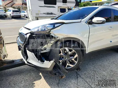 Photo 1 of 2: 2019 Kia Sportage — Korean insurance auction