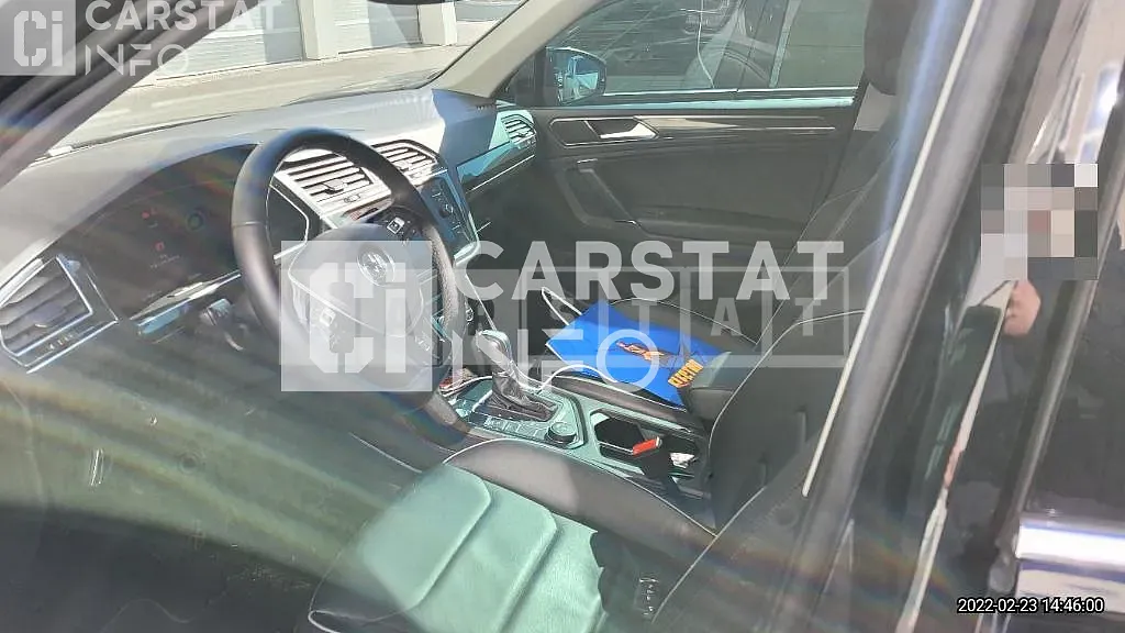Photo 2 of 13: 2018 Volkswagen Tiguan 2.0 TDI 4MOTION, VIN WVGZZZ5NZJW928372 — Korean insurance auction