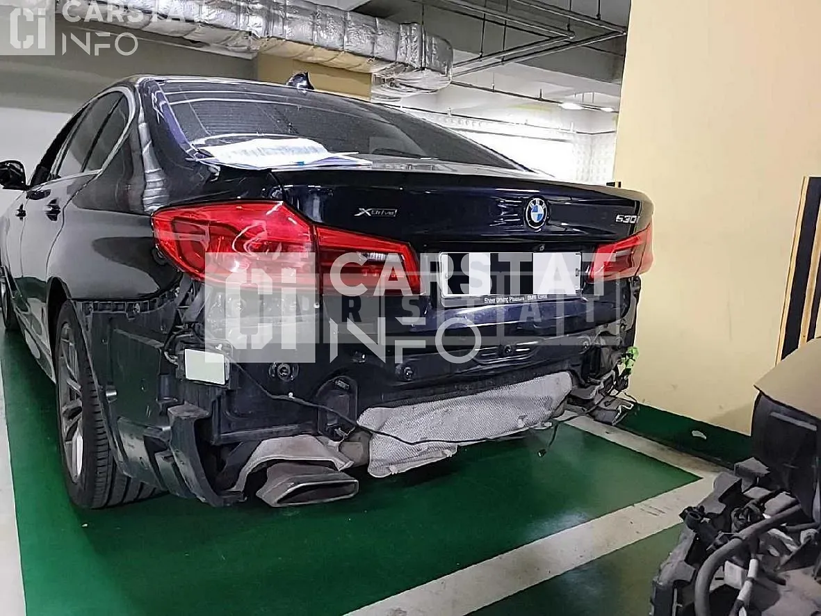 Photo 2 of 13: 2018 BMW 530i xDrive, VIN WBAJD9108JWC12512 — Korean insurance auction