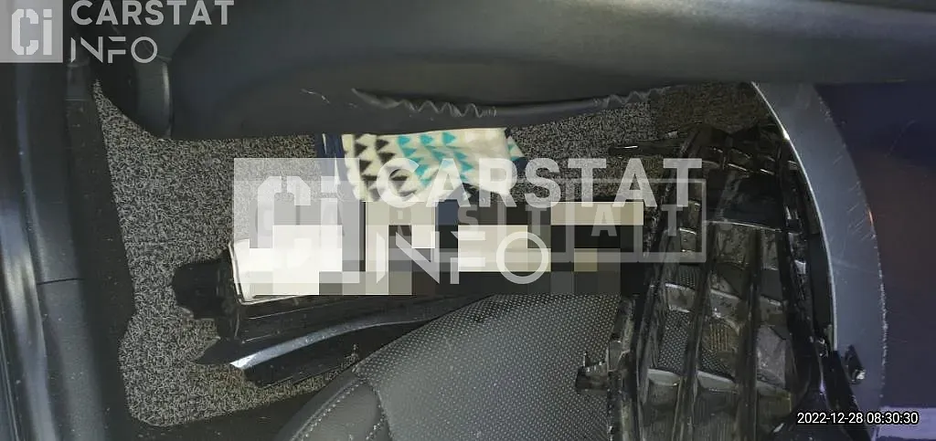 Photo 2 of 5: 2018 Kia K5 2.0 — Korean insurance auction