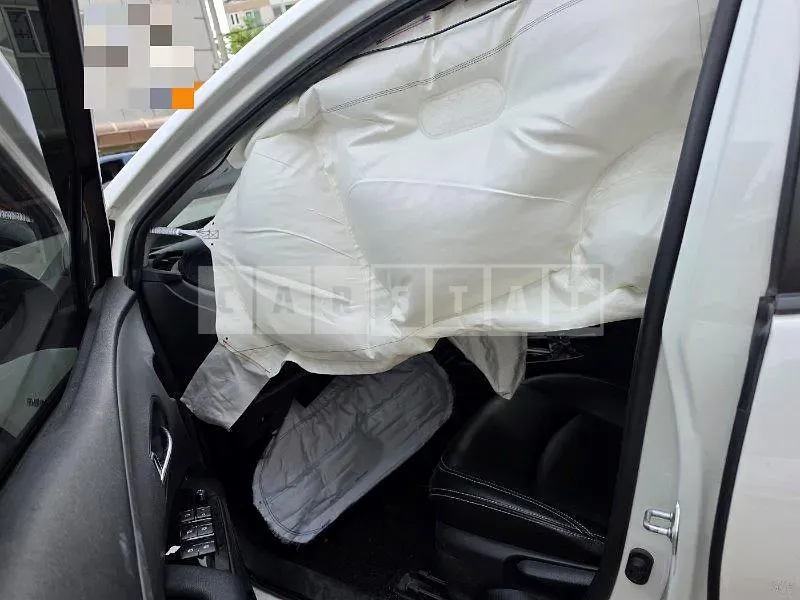 Photo 2 of 32: 2018 Toyota Prius Hybrid — Korean insurance auction