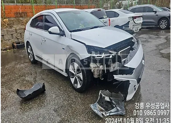Photo 2 of 33: 2017 Hyundai Modern Ionic Electric — Korean insurance auction