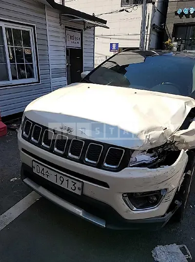 Photo 1 of 10: 2019 Jeep Straw Compass 2.4, VIN 3C4NJDCB6KT598270 — Korean insurance auction