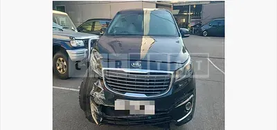 Photo 1 of 43: 2016 Kia Carnivals — Korean insurance auction
