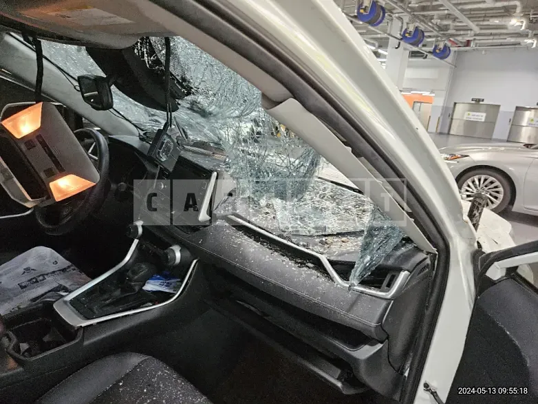 Photo 2 of 6: 2020 Toyota RAV4 Hybrid 2WD — Korean insurance auction