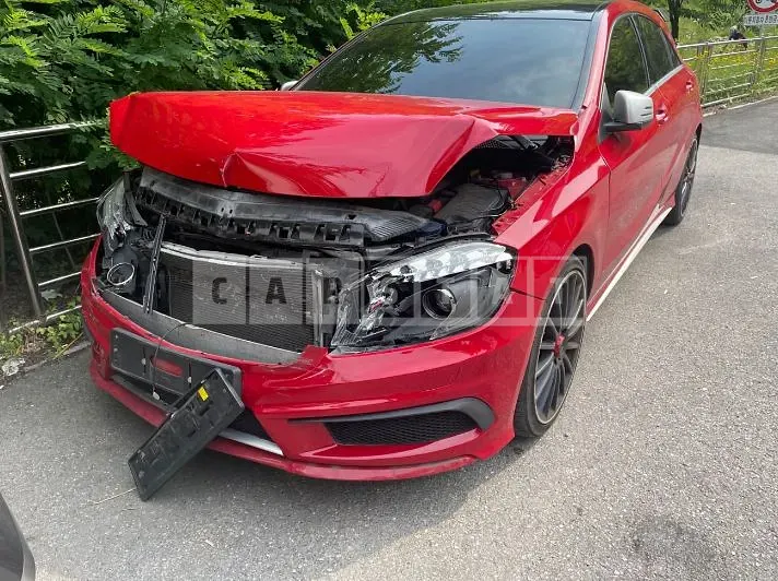 Photo 2 of 11: 2014 Mercedes-Benz A200 CDI — Korean insurance auction