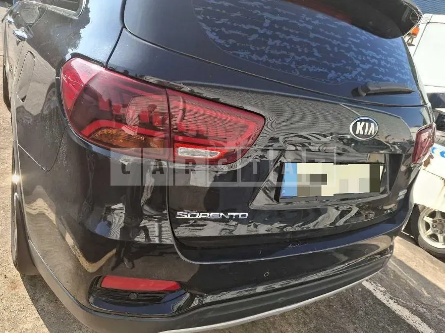 Photo 2 of 8: 2018 Kia Sorento 2.2 (4WD) — Korean insurance auction
