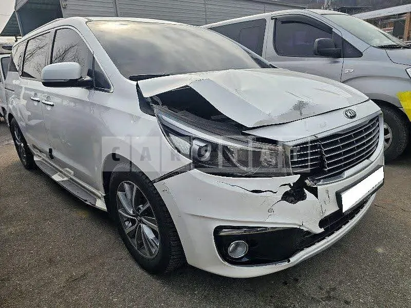 Photo 2 of 22: 2016 Kia Carnival, VIN KNAMC81ABHS298863 — Korean insurance auction