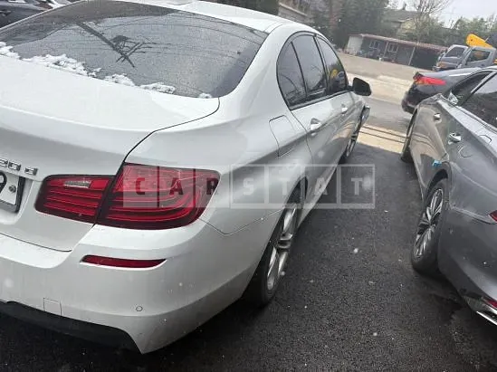 Photo 2 of 17: 2016 BMW 520d — Korean insurance auction