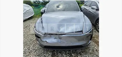 Photo 1 of 37: 2025 Tesla Model Y Long Range — Korean insurance auction
