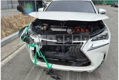 Photo 1 of 18: 2016 Lexus NX300h — Korean insurance auction