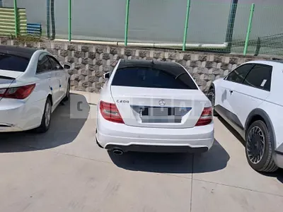 Photo 1 of 16: 2014 Mercedes-Benz C200 Cgi — Korean insurance auction