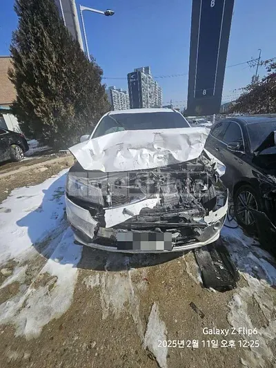 Photo 1 of 3: 2014 Kia Carnival 9 -Seater — Korean insurance auction