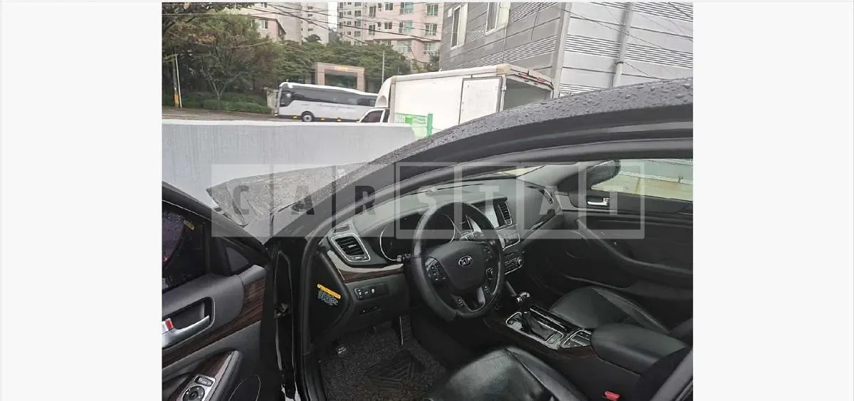 Photo 2 of 12: 2015 Kia K7 LPG — Korean insurance auction