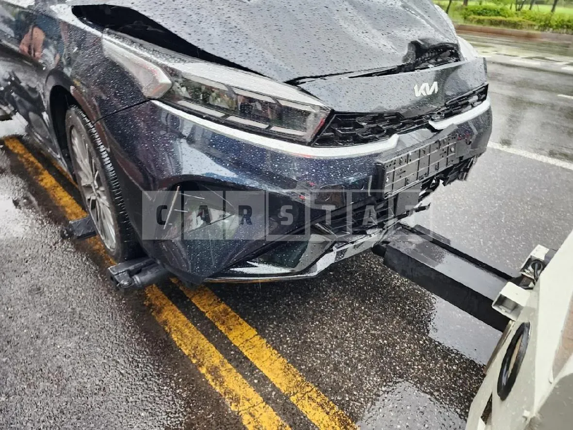 Photo 2 of 15: 2021 Kia K3 1.6 — Korean insurance auction