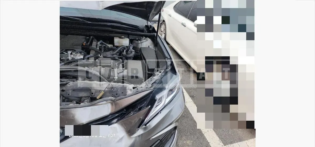 Photo 2 of 33: 2023 Toyota Camry Hybrid LE — Korean insurance auction