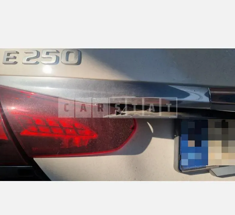 Photo 2 of 13: 2023 Mercedes-Benz E250 — Korean insurance auction