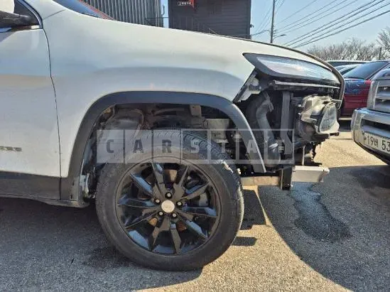Photo 2 of 17: 2017 Jeep Zip Cherokee 2.2 — Korean insurance auction