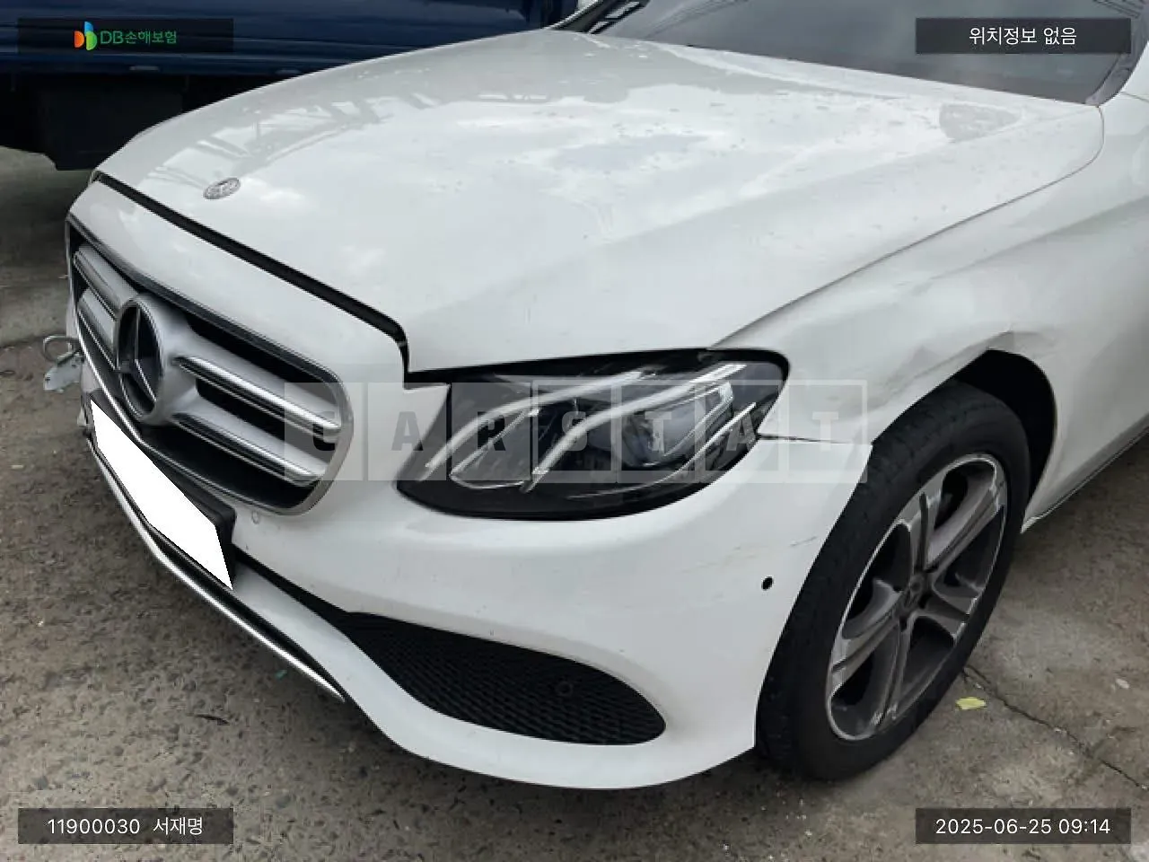 Photo 2 of 18: 2019 Mercedes-Benz E300, VIN WDDZF4JB5KA645792 — Korean insurance auction