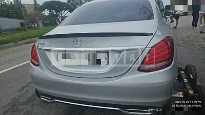 Photo 1 of 9: 2018 Mercedes-Benz C220 d — Korean insurance auction
