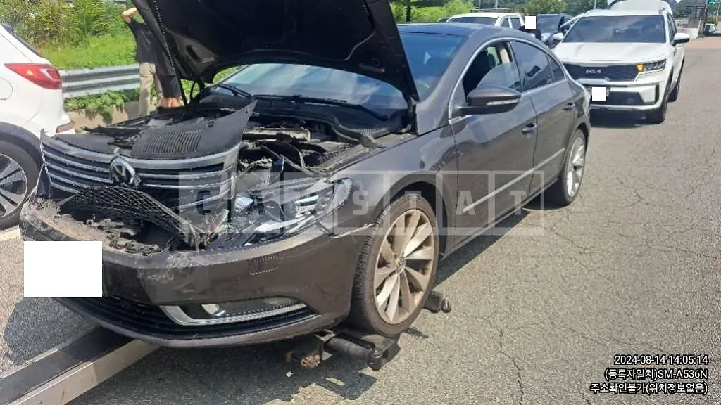 Photo 2 of 6: 2015 Volkswagen CC 2.0 TDI Blue Motion — Korean insurance auction