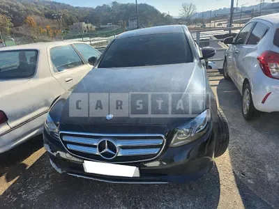 Photo 1 of 10: 2017 Mercedes-Benz E220d, VIN WDDZF0EB8HA167766 — Korean insurance auction