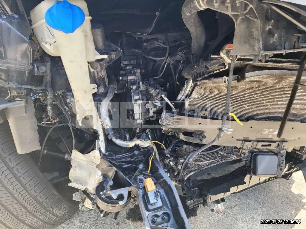 Photo 2 of 13: 2018 Kia Sorento, VIN KNAPS81BBJA431531 — Korean insurance auction