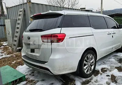 Photo 1 of 10: 2015 Kia Carnivals, VIN KNAME81ABGS098760 — Korean insurance auction