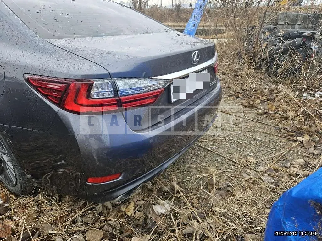 Photo 2 of 22: 2018 Lexus ES350 — Korean insurance auction