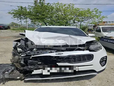 Photo 1 of 13: 2018 Kia Sportage 4WD — Korean insurance auction