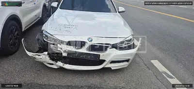 Photo 1 of 10: 2018 BMW 320i, VIN WBA8A9104JAH11411 — Korean insurance auction