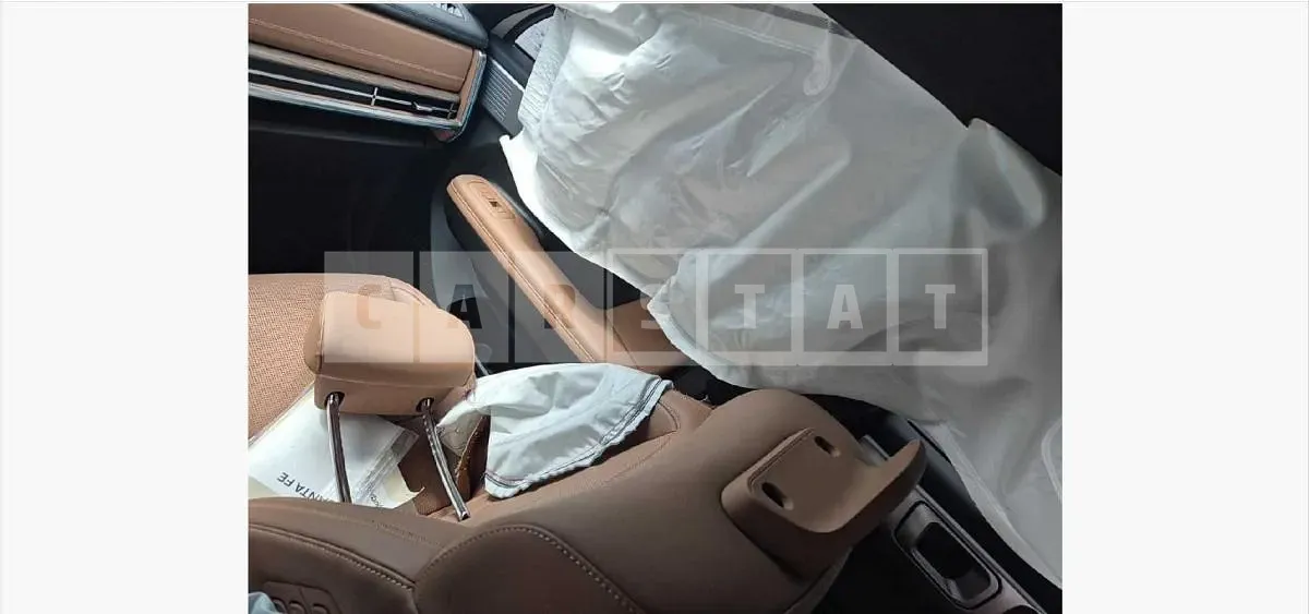 Photo 2 of 15: 2024 Hyundai Santa Fe 5-Seater Hybrid — Korean insurance auction
