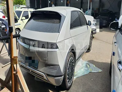 Photo 1 of 22: 2022 Hyundai IONIQ 5, VIN KMHKR81CPNU067320 — Korean insurance auction