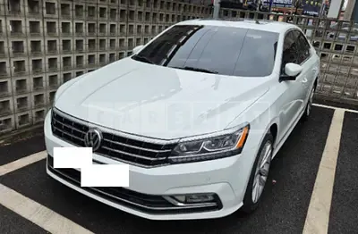 Photo 1 of 11: 2018 Volkswagen Passat 2.0 TSI — Korean insurance auction