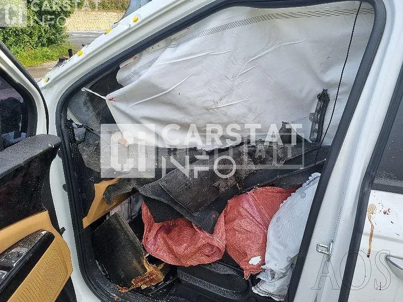 Photo 2 of 15: 2021 Kia Carnival, VIN KNANB81BBMS069976 — Korean insurance auction