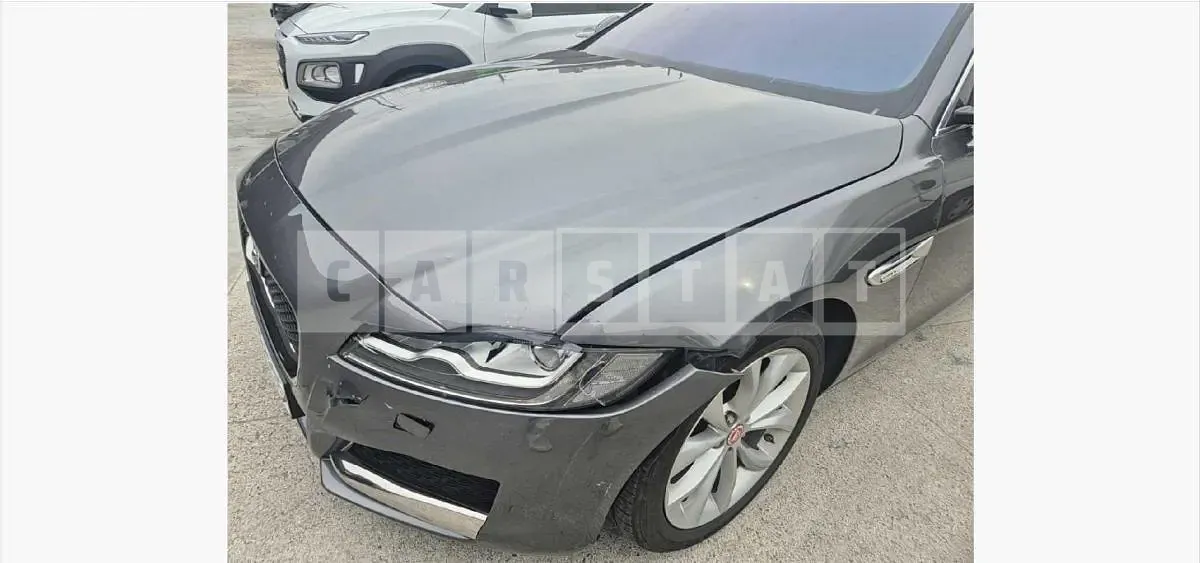 Photo 2 of 21: 2019 Jaguar XF 20d AWD — Korean insurance auction