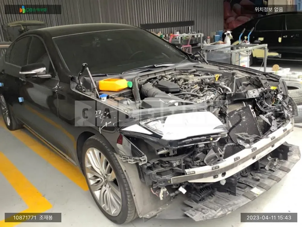 Photo 2 of 8: 2018 Hyundai Genesis /G80, VIN KMHGM41DBJU277606 — Korean insurance auction