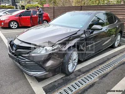 Photo 1 of 11: 2018 Toyota Camry Hybrid, VIN 000KMHS281BBKU028 — Korean insurance auction
