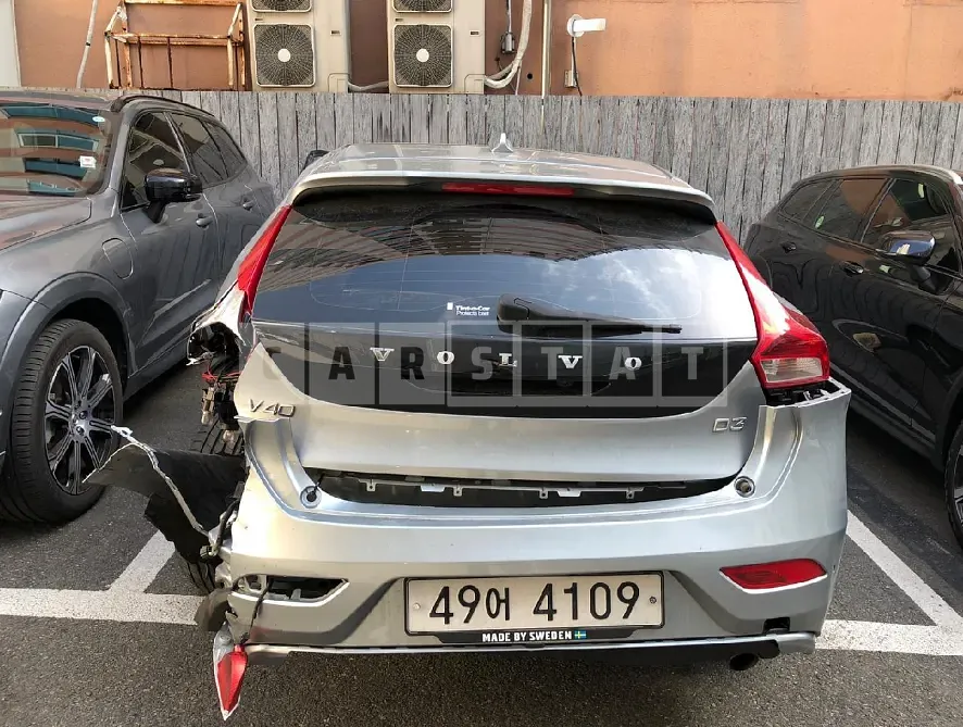 Photo 2 of 16: 2017 Volvo V40 D3, VIN YV1MV79K0H2422437 — Korean insurance auction