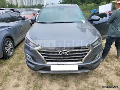 Photo 1 of 16: 2019 Hyundai Tucson, VIN KMHJ5817GKU863012 — Korean insurance auction