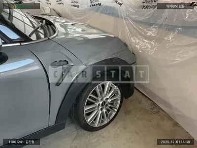 Photo 1 of 10: 2022 MINI 미니쿠퍼 Five-Door, VIN WMW41DK00N2S23280 — Korean insurance auction