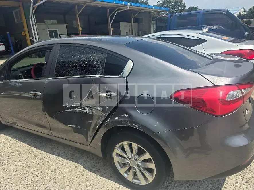 Photo 2 of 11: 2015 Kia Kz — Korean insurance auction
