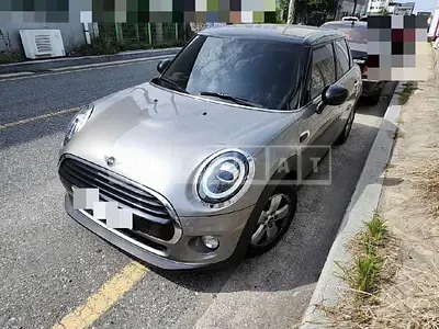 Photo 1 of 14: 2019 MINI Cooper Five-Door, VIN WMWXU1105K2H35488 — Korean insurance auction