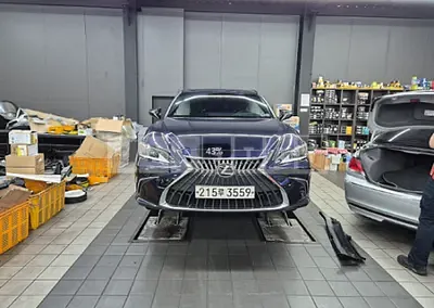 Photo 1 of 17: 2023 Lexus ES300h — Korean insurance auction