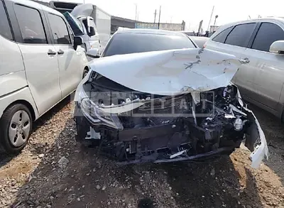 Photo 1 of 32: 2019 Kia K5, VIN KNAGT411BKA310888 — Korean insurance auction