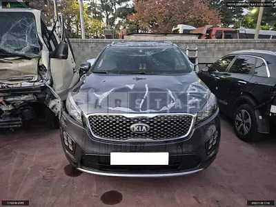 Photo 1 of 33: 2017 Kia Sorento, VIN KNAPS81ABHA348046 — Korean insurance auction