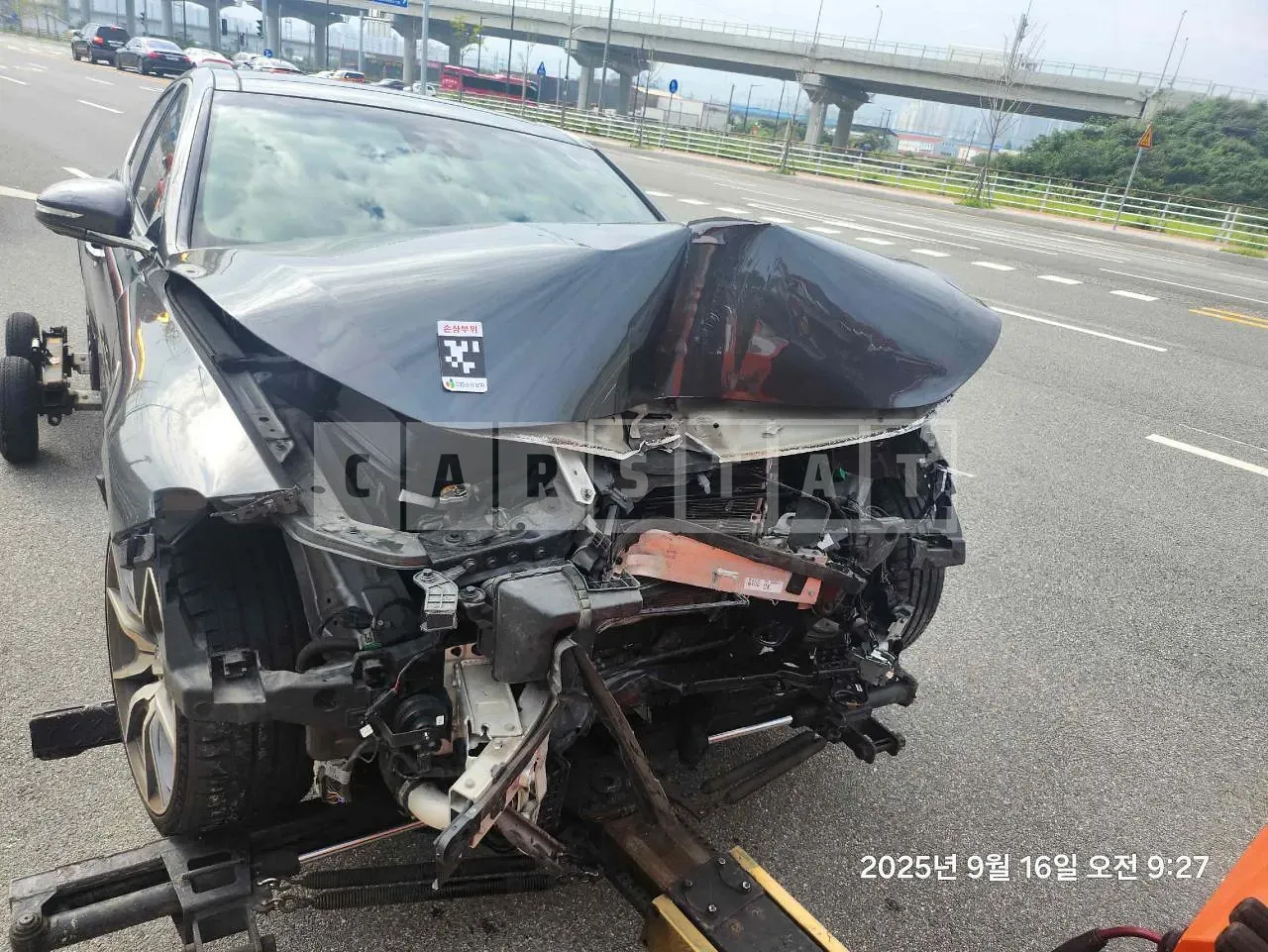Photo 2 of 28: 2019 Genesis G70, VIN KMTG341ADKU049089 — Korean insurance auction