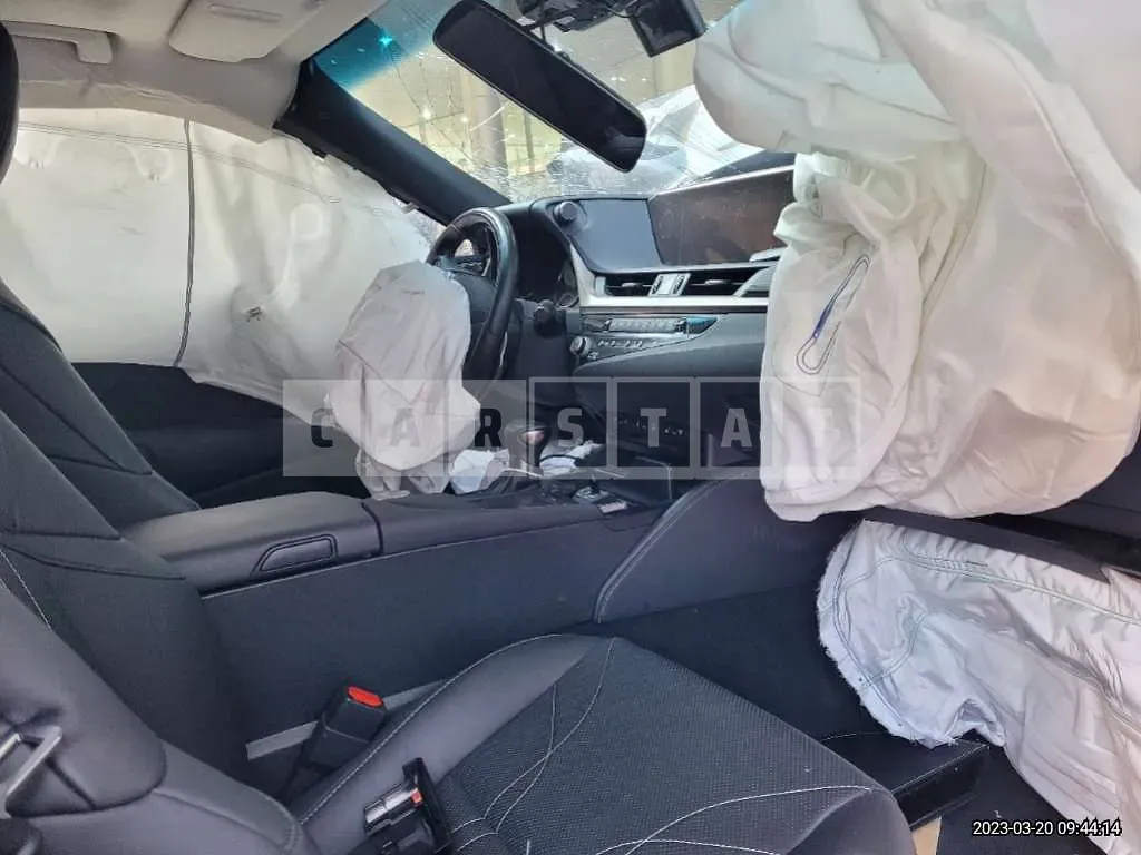 Photo 2 of 10: 2021 Lexus ES300h, VIN JTHBA1C12M2000610 — Korean insurance auction